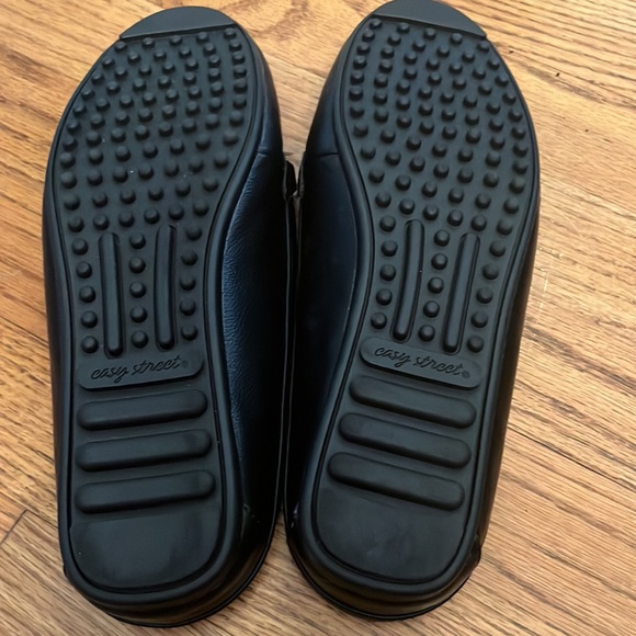 Easy Street Comfort Wave Mules Women’s Shoes Size 7 - Picture 8 of 8